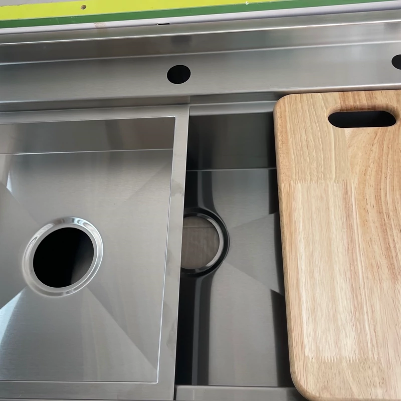 سینک ظرفشویی استیل لبه دار80سانت دارای لگن متحرک (پس کرایه)